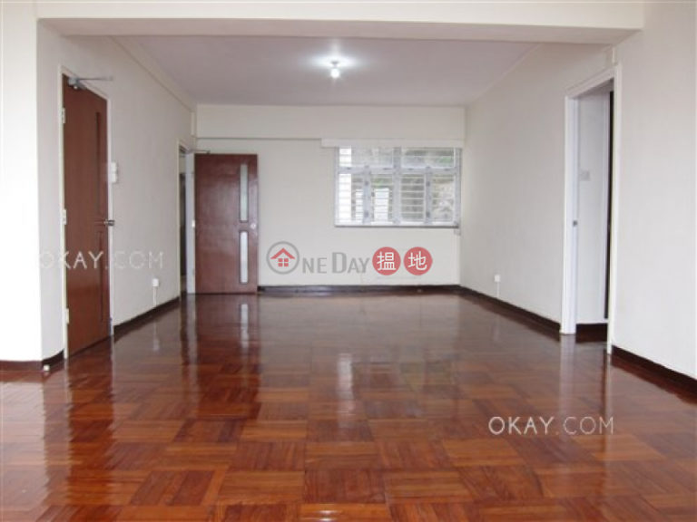 Efficient 3 bedroom with balcony & parking | Rental
