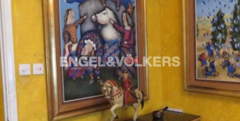 4 Bedroom Luxury Flat for Sale in Pok Fu Lam