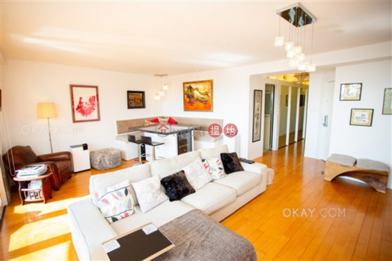 Stylish 3 bedroom with balcony & parking | For Sale