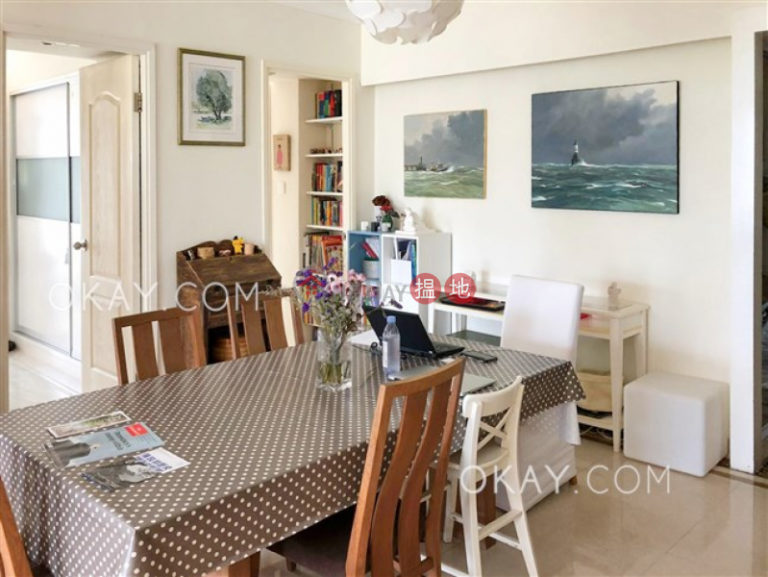 Tasteful 3 bedroom with sea views & parking | For Sale