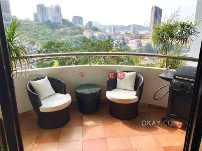 Charming 2 bedroom with balcony & parking | Rental