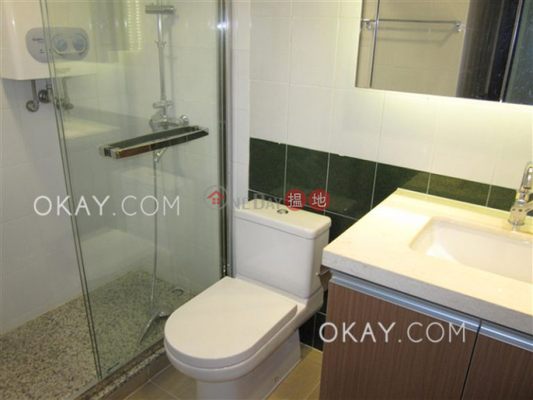 Unique 3 bedroom with balcony & parking | Rental