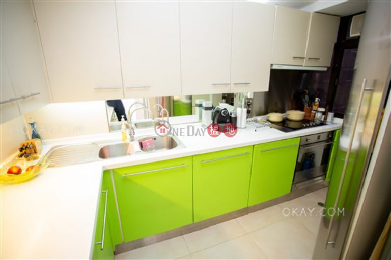 Stylish 3 bedroom with balcony & parking | For Sale