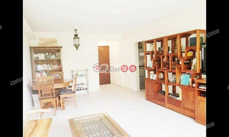 Block 19-24 Baguio Villa | 3 bedroom Mid Floor Flat for Sale