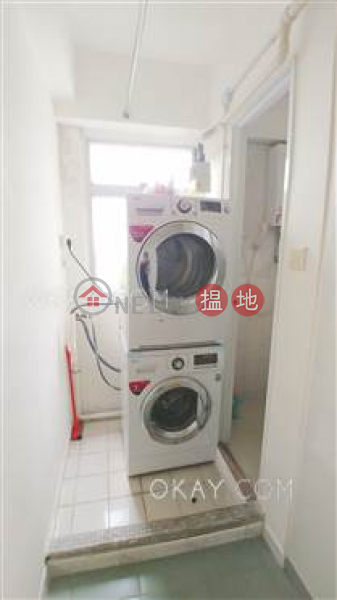 Luxurious 3 bed on high floor with sea views & parking | For Sale