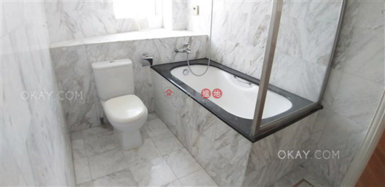 Beautiful 3 bed on high floor with rooftop & parking | Rental