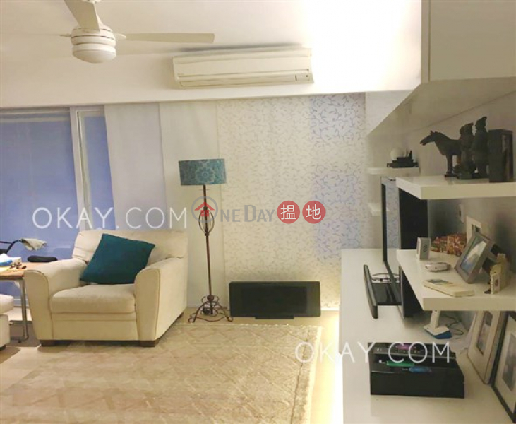 Tasteful 3 bedroom with balcony & parking | For Sale