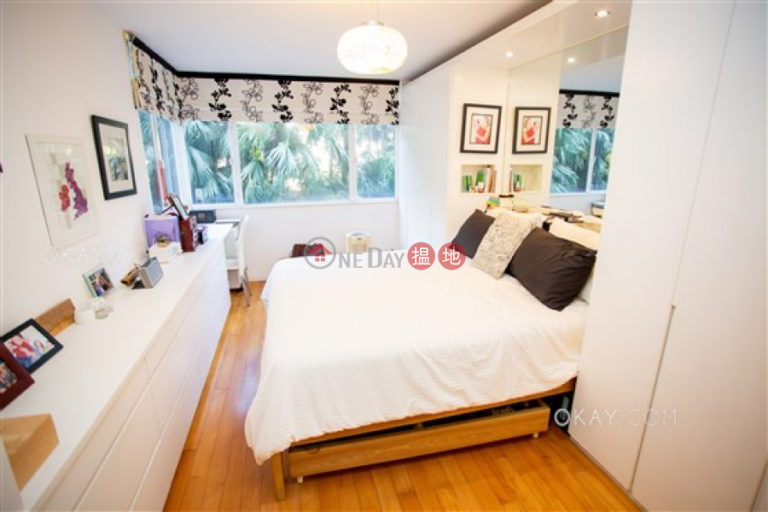 Stylish 3 bedroom with balcony & parking | For Sale
