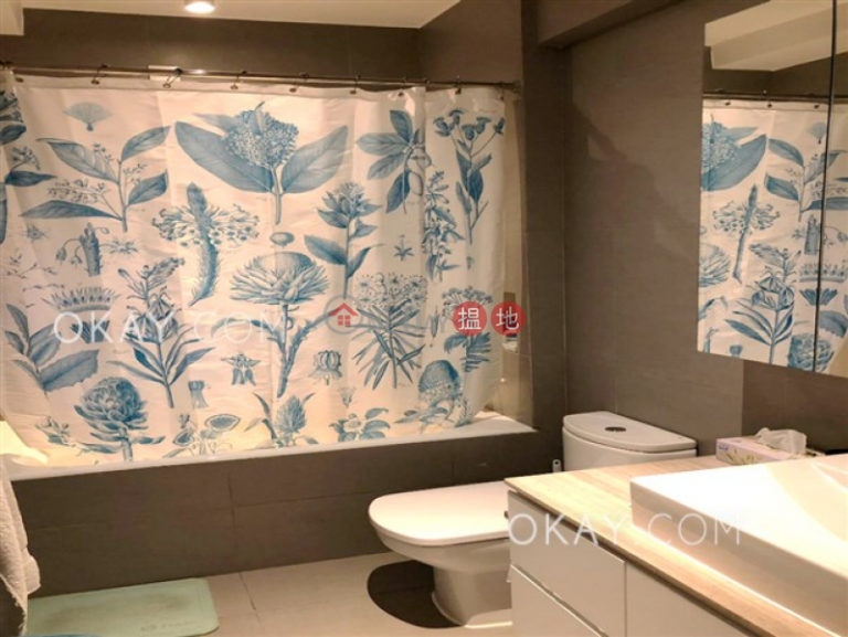 Tasteful 3 bedroom with balcony & parking | For Sale