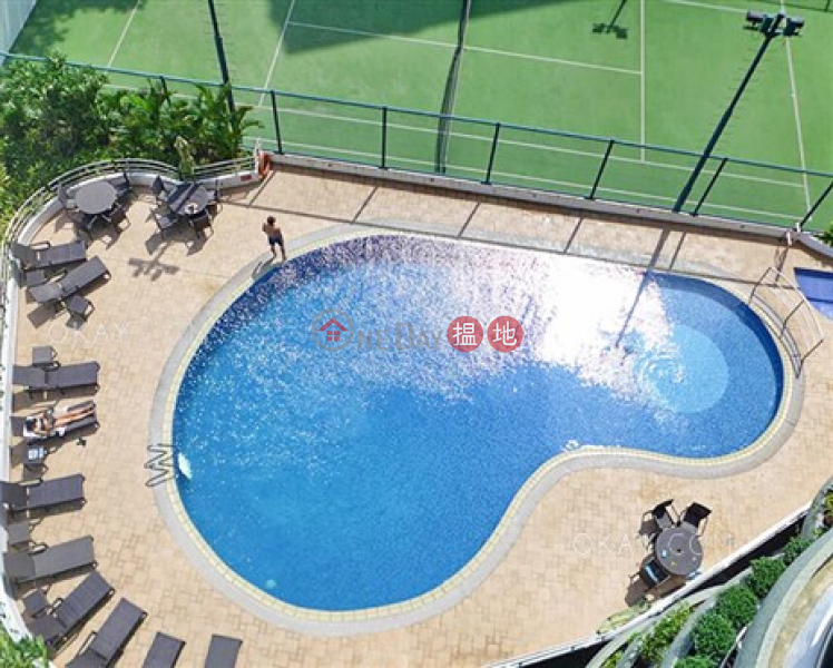 Tasteful 2 bedroom on high floor with rooftop & balcony | For Sale