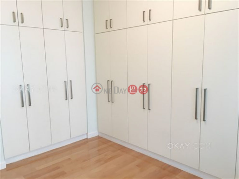 Unique penthouse with sea views & parking | For Sale