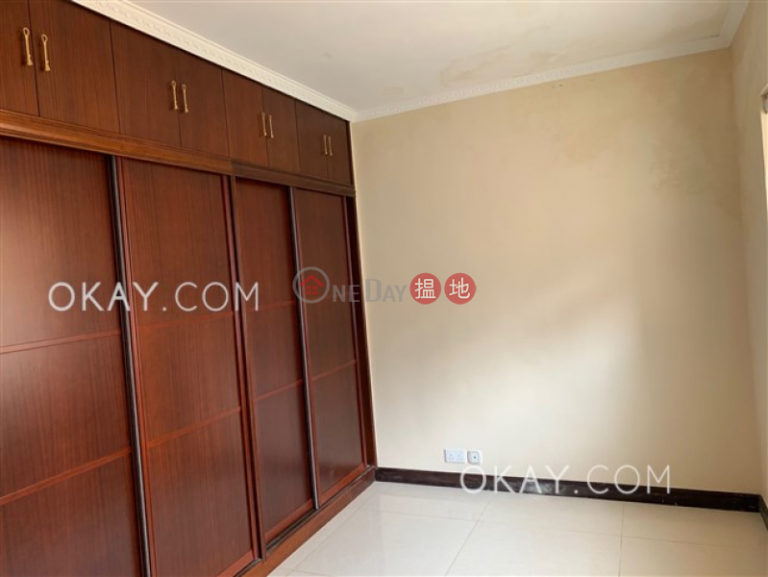 Efficient 3 bed on high floor with sea views & rooftop | Rental