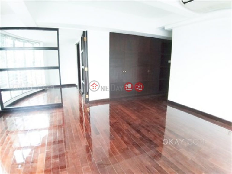 Exquisite 2 bedroom with parking | Rental