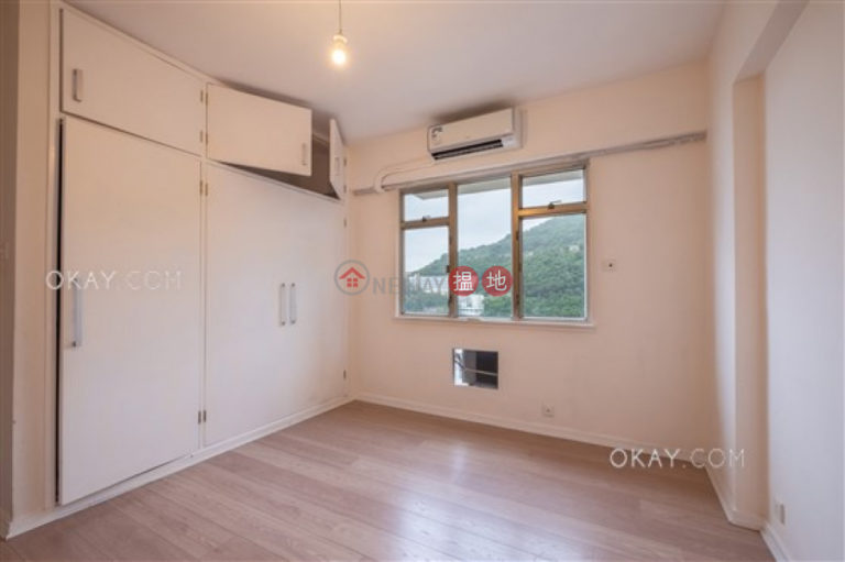 Efficient 4 bedroom with balcony & parking | For Sale