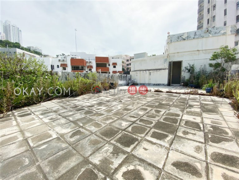 Efficient 3 bedroom with rooftop & parking | For Sale