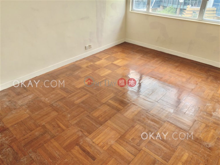 Efficient 3 bedroom with balcony & parking | Rental