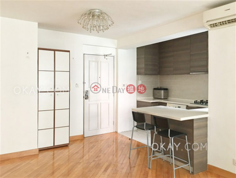 Generous 2 bedroom in Pokfulam | Rental