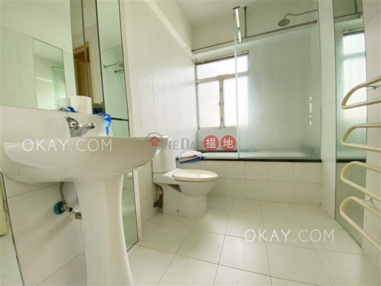 Efficient 3 bedroom with rooftop & parking | For Sale