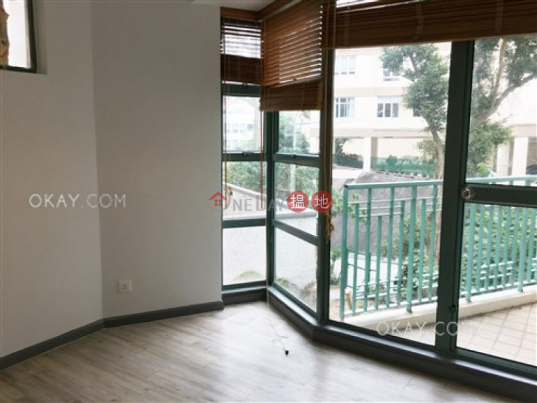 Tasteful 3 bedroom with balcony & parking | Rental