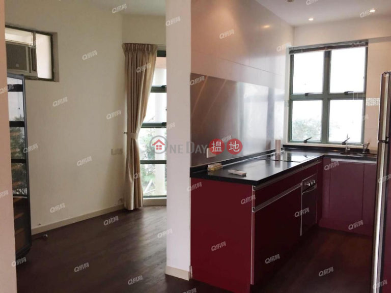 Bisney Terrace | 3 bedroom Mid Floor Flat for Rent