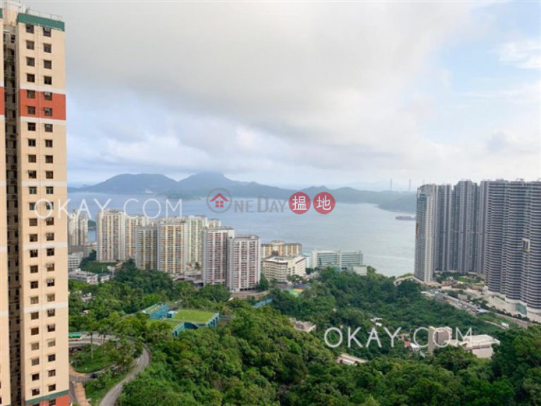 Practical 2 bedroom in Pokfulam | For Sale