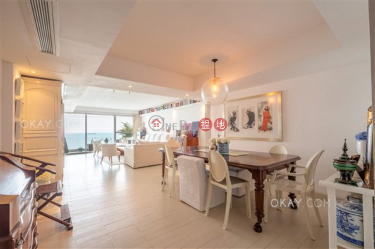 Beautiful 3 bedroom with balcony & parking | Rental