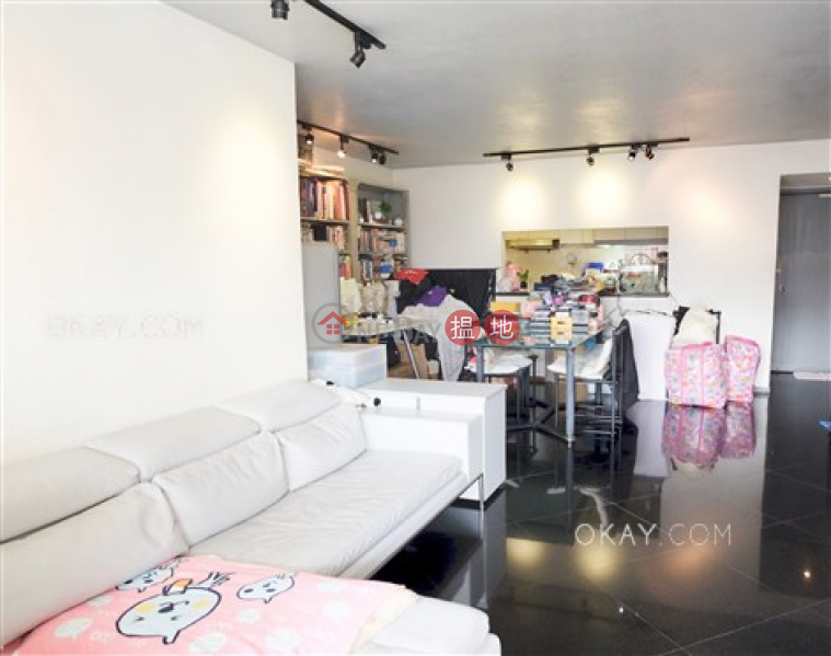 Efficient 3 bedroom with terrace, balcony | Rental