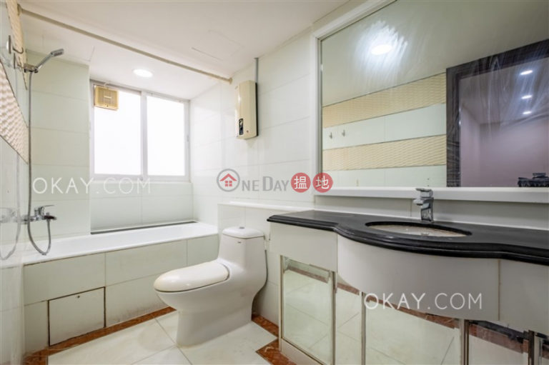 Generous 1 bedroom in Pokfulam | Rental