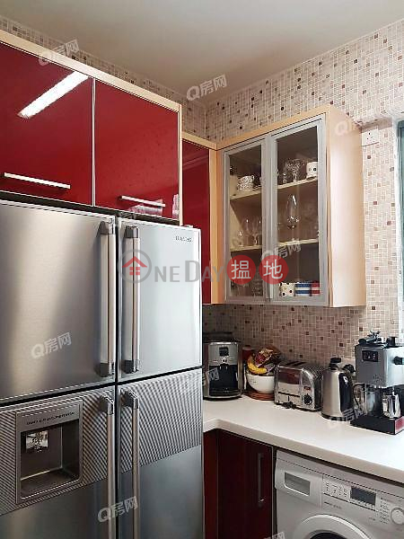 Bisney Terrace | 3 bedroom Mid Floor Flat for Rent