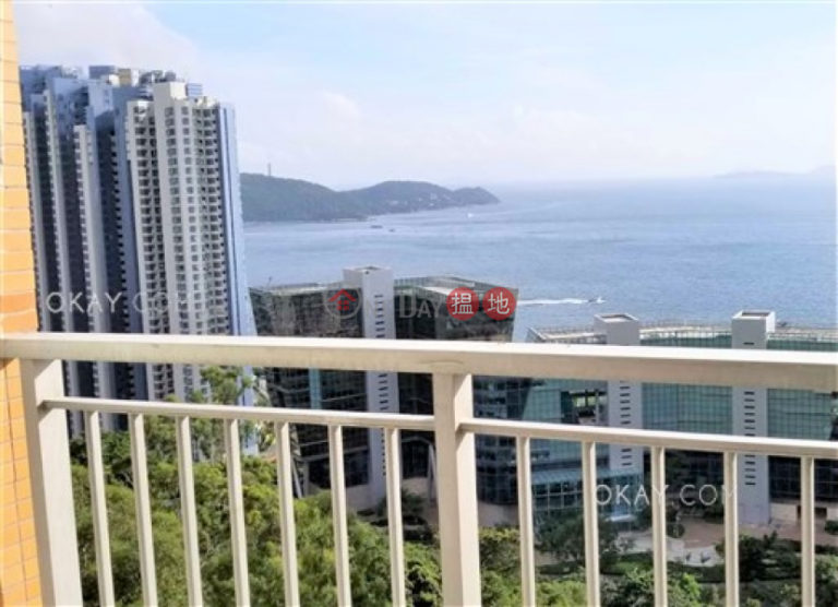 Elegant 2 bedroom with sea views, balcony | Rental