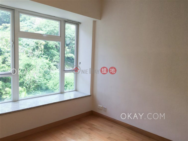 Exquisite 3 bedroom with sea views, balcony | Rental