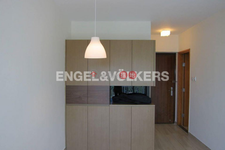 2 Bedroom Flat for Rent in Pok Fu Lam