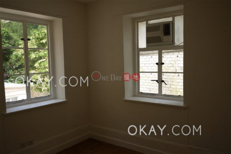 Lovely house with terrace, balcony | Rental