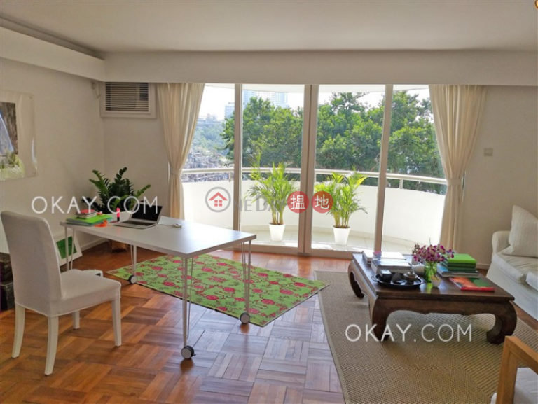 Tasteful 3 bedroom with balcony & parking | Rental