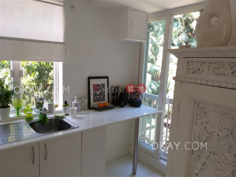Tasteful 3 bedroom with balcony & parking | Rental