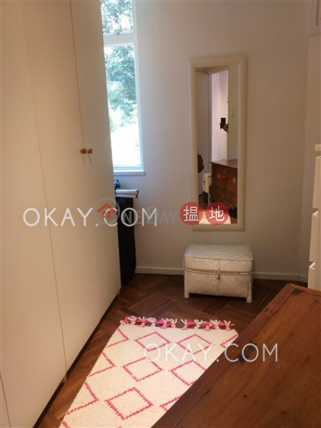 Luxurious 3 bedroom with balcony & parking | For Sale