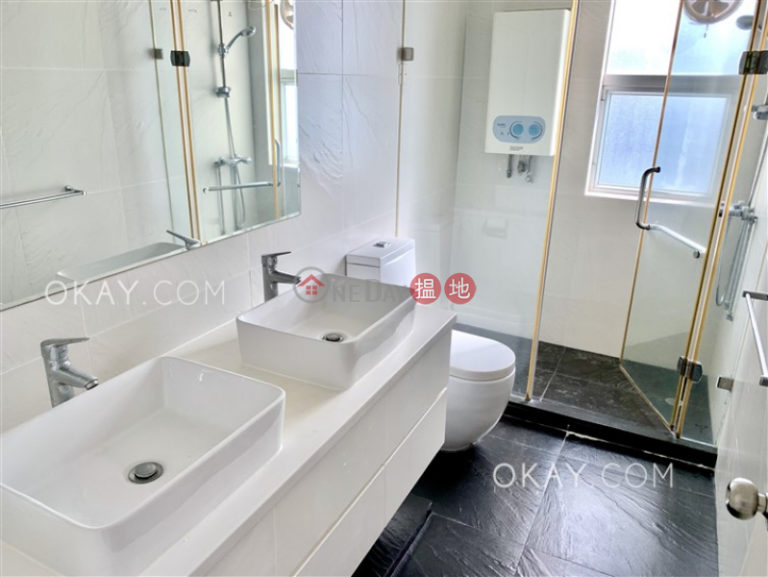 Efficient 4 bed on high floor with sea views & balcony | Rental