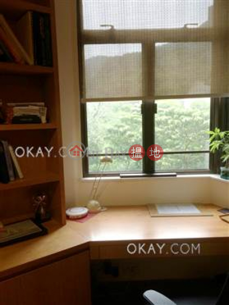 Gorgeous 3 bedroom with sea views, balcony | For Sale