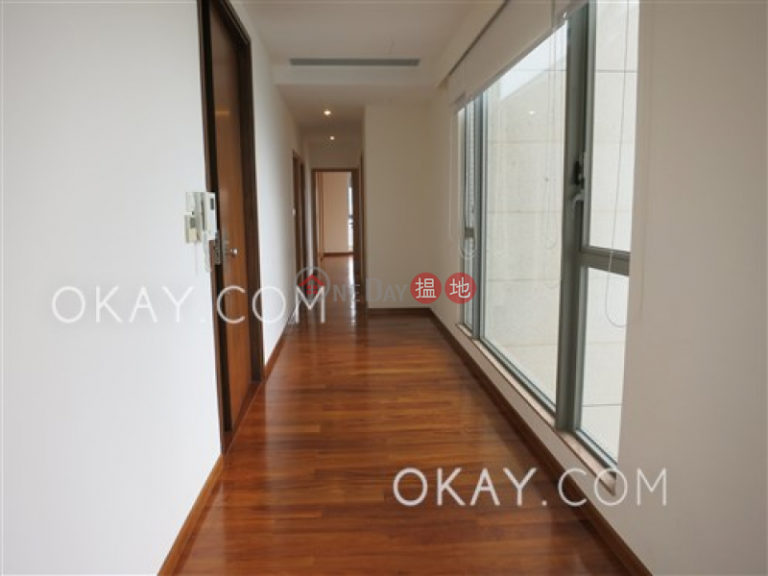 Rare 4 bedroom with sea views, balcony | Rental