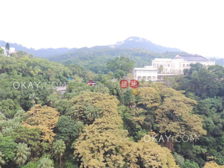 Unique 2 bedroom on high floor with rooftop & parking | Rental