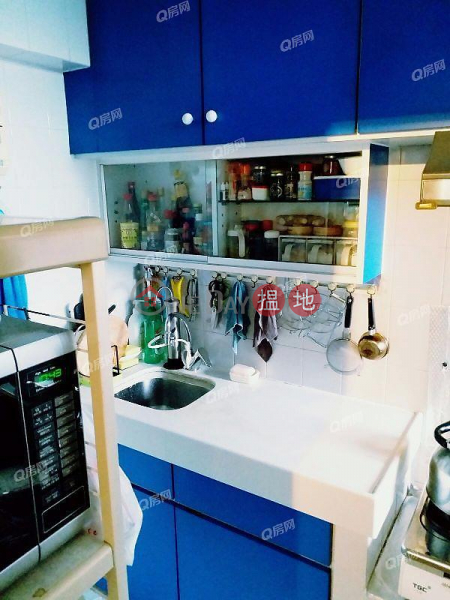 Wah Hau House, Wah Kwai Estate | 2 bedroom Mid Floor Flat for Sale