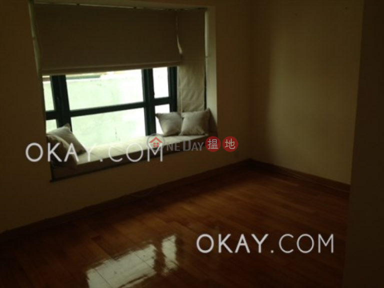 Gorgeous 3 bedroom with sea views, balcony | Rental
