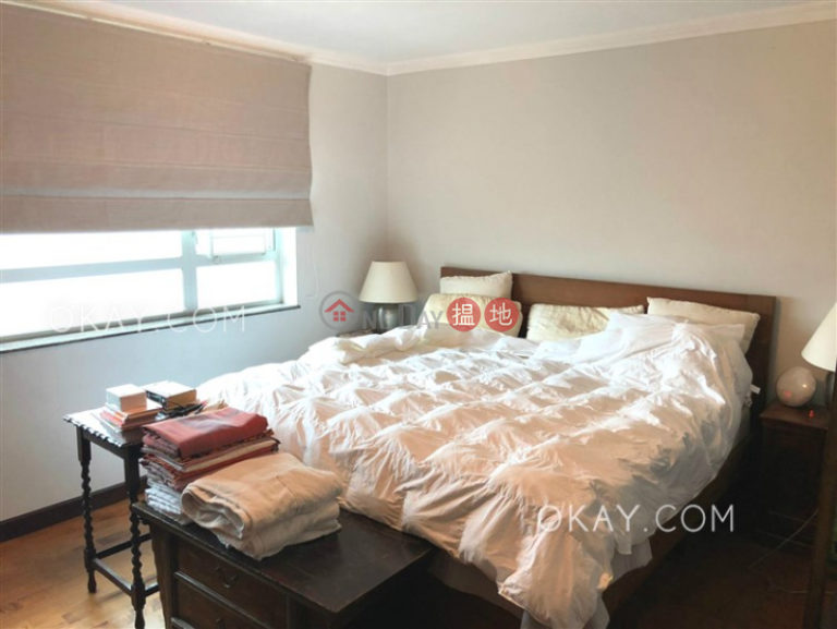 Efficient 3 bed on high floor with balcony & parking | Rental