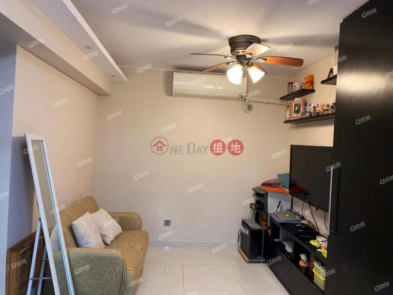 Wah Lai House, Wah Kwai Estate | 2 bedroom Low Floor Flat for Sale