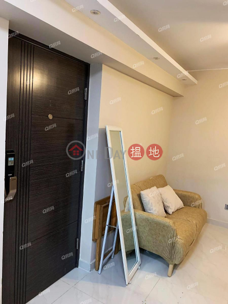 Wah Lai House, Wah Kwai Estate | 2 bedroom Low Floor Flat for Sale