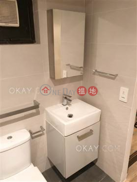 Elegant 3 bedroom with balcony & parking | Rental