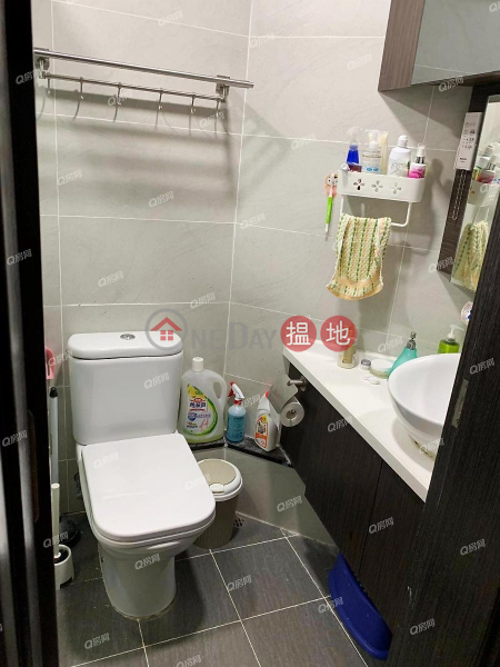 Wah Lai House, Wah Kwai Estate | 2 bedroom Low Floor Flat for Sale