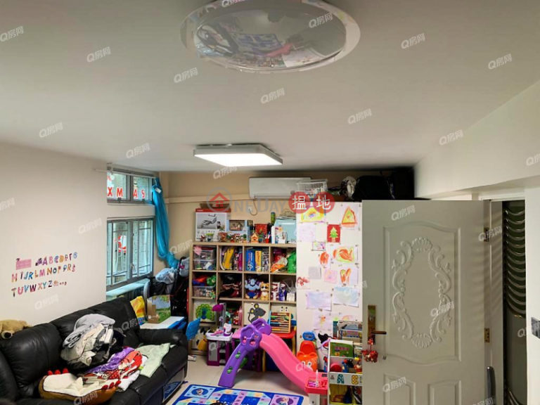 Wah Lim House, Wah Kwai Estate | 2 bedroom Mid Floor Flat for Sale