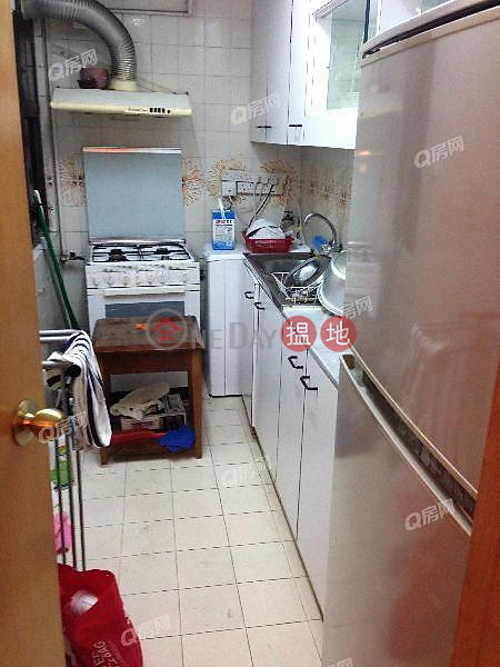 Pokfulam Gardens | 2 bedroom Low Floor Flat for Sale