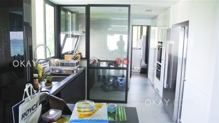 Efficient 2 bed on high floor with sea views & rooftop | For Sale